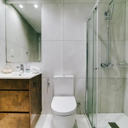 Emerald Suites Luxury Апартаменты Протарас