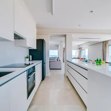 Emerald Suites Luxury