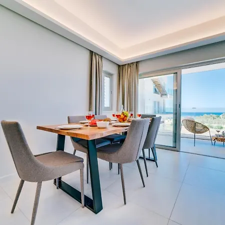 Апартаменты Emerald Suites Luxury Протарас