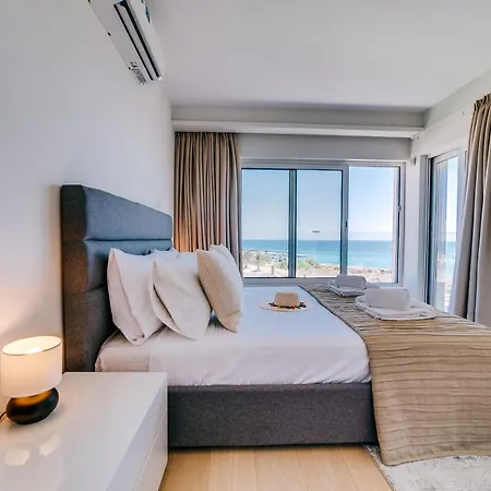 Апартаменты Emerald Suites Luxury *