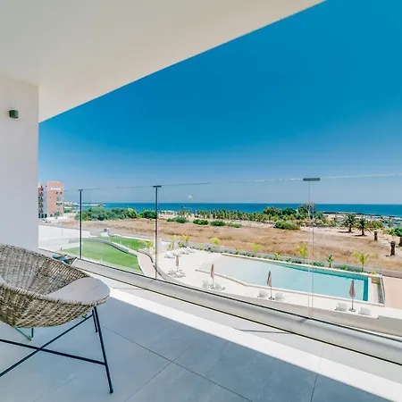Апартаменты Emerald Suites Luxury *