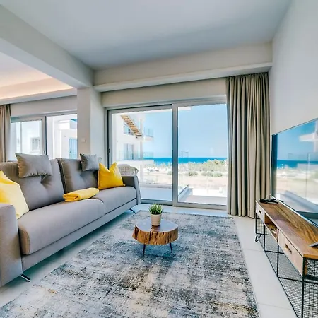 Emerald Suites Luxury *